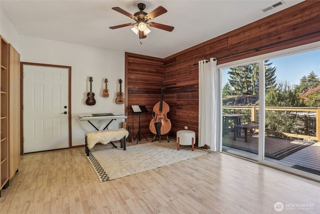 511 Van de Vanter Avenue, Kent, WA 98030