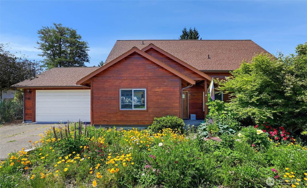 511 Van de Vanter Avenue, Kent, WA 98030