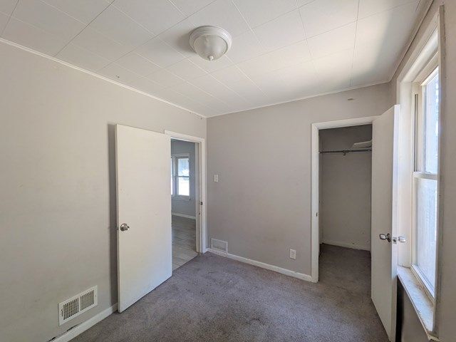 11527 S Parnell Avenue, Chicago, IL 60628