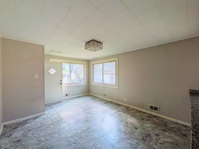 11527 S Parnell Avenue, Chicago, IL 60628