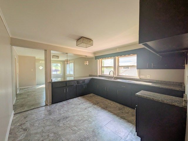 11527 S Parnell Avenue, Chicago, IL 60628