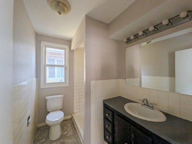 11527 S Parnell Avenue, Chicago, IL 60628