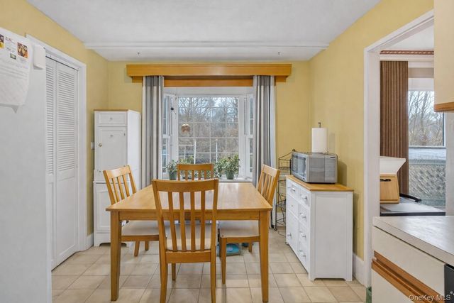 4069 Express Drive N, Ronkonkoma, NY 11779