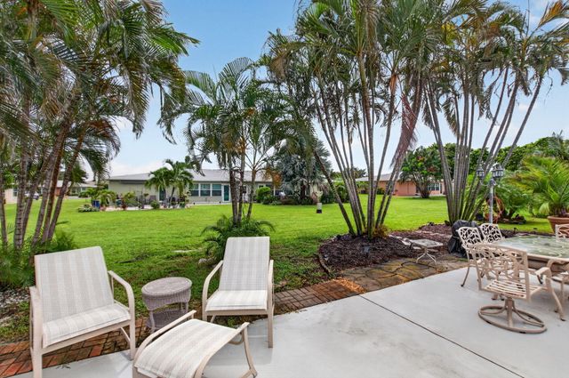 190 N HIGH POINT Boulevard A, Boynton Beach, FL 33435
