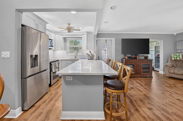 190 N HIGH POINT Boulevard A, Boynton Beach, FL 33435