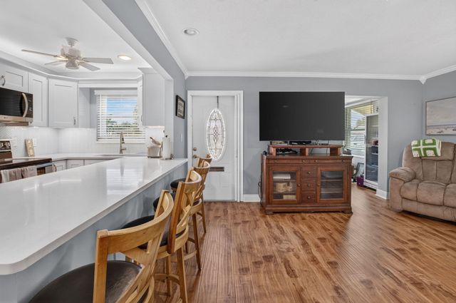 190 N HIGH POINT Boulevard A, Boynton Beach, FL 33435