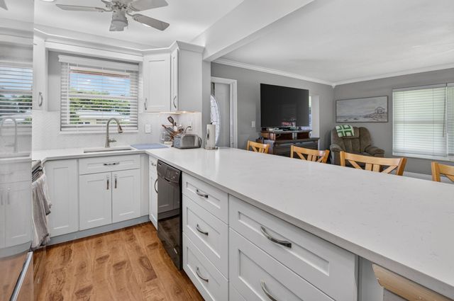190 N HIGH POINT Boulevard A, Boynton Beach, FL 33435