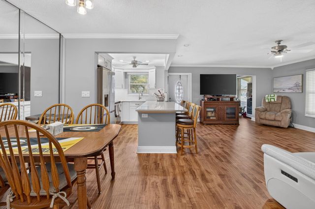 190 N HIGH POINT Boulevard A, Boynton Beach, FL 33435