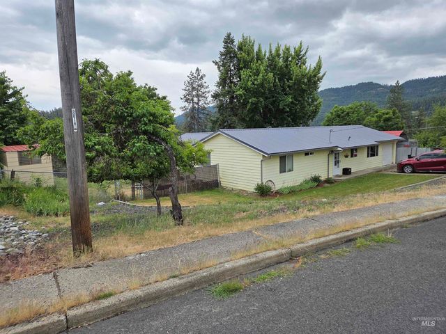 256 Shasta Circle, Orofino, ID 83544