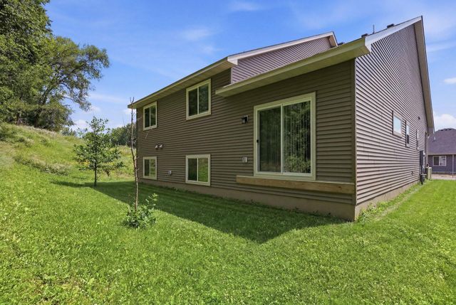 7801 Ava Trail, Inver Grove Heights, MN 55077
