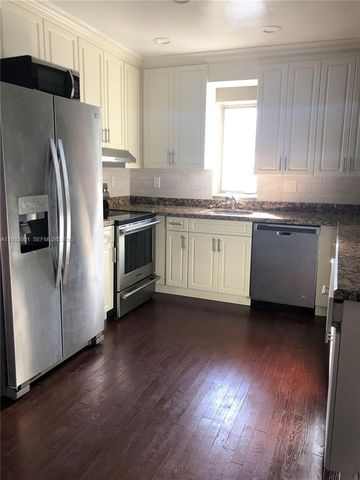 1628 NE 4th Pl, Fort Lauderdale, FL 33301