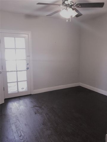 1628 NE 4th Pl, Fort Lauderdale, FL 33301