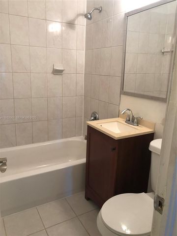 1628 NE 4th Pl, Fort Lauderdale, FL 33301