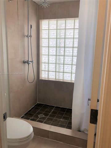 1628 NE 4th Pl, Fort Lauderdale, FL 33301