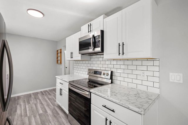 2109-2111 Adderbury Circle, Madison, WI 53711