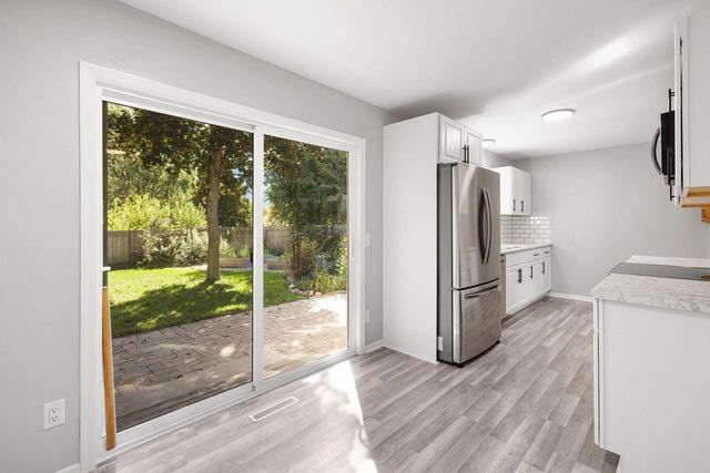 2109-2111 Adderbury Circle, Madison, WI 53711
