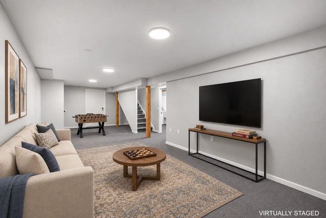 2109-2111 Adderbury Circle, Madison, WI 53711