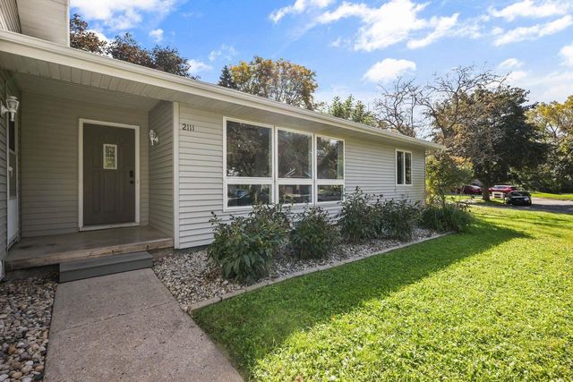 2109-2111 Adderbury Circle, Madison, WI 53711