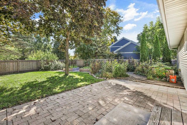 2109-2111 Adderbury Circle, Madison, WI 53711