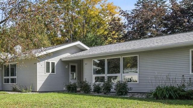 2109-2111 Adderbury Circle, Madison, WI 53711