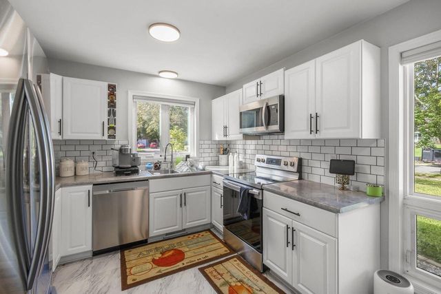 2109-2111 Adderbury Circle, Madison, WI 53711