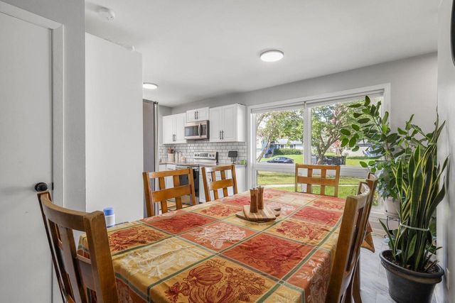2109-2111 Adderbury Circle, Madison, WI 53711