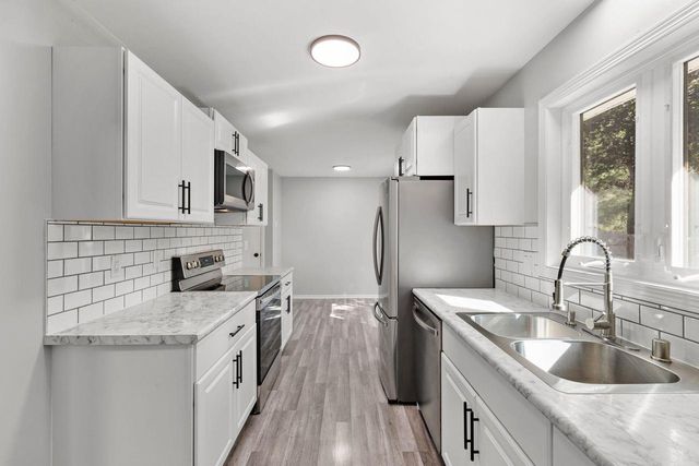 2109-2111 Adderbury Circle, Madison, WI 53711