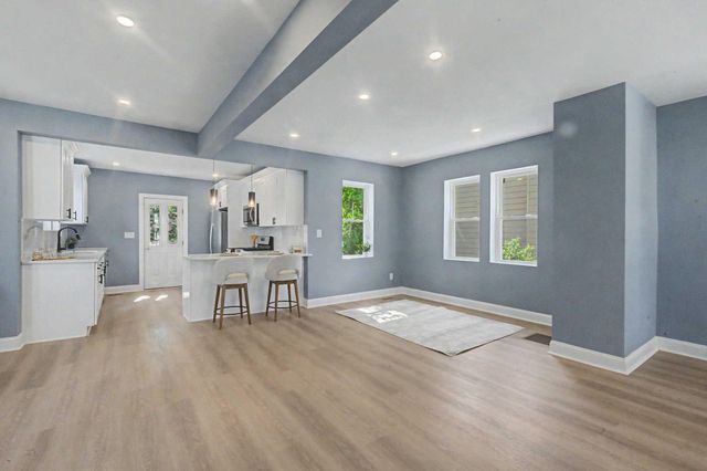 224 W OLIVE ST, Westville, NJ 08093