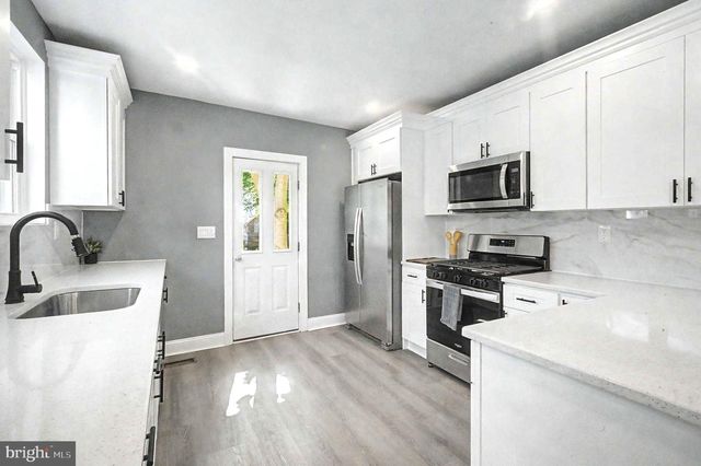 224 W OLIVE ST, Westville, NJ 08093