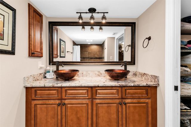 9050 MIDNIGHT PASS ROAD 1, Sarasota, FL 34242