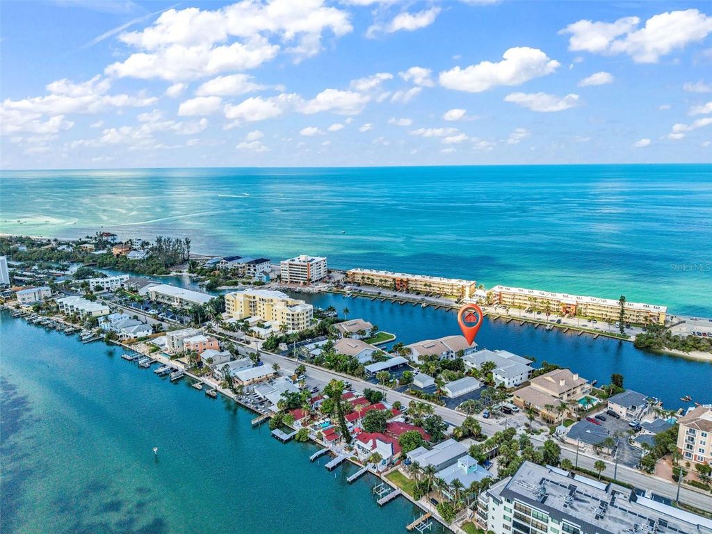 9050 MIDNIGHT PASS ROAD 1, Sarasota, FL 34242
