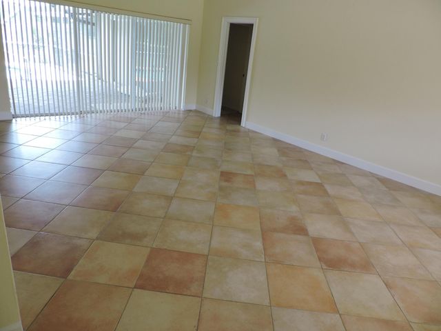 4529 Square Lake Drive, Palm Beach Gardens, FL 33418