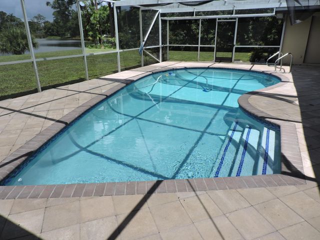 4529 Square Lake Drive, Palm Beach Gardens, FL 33418
