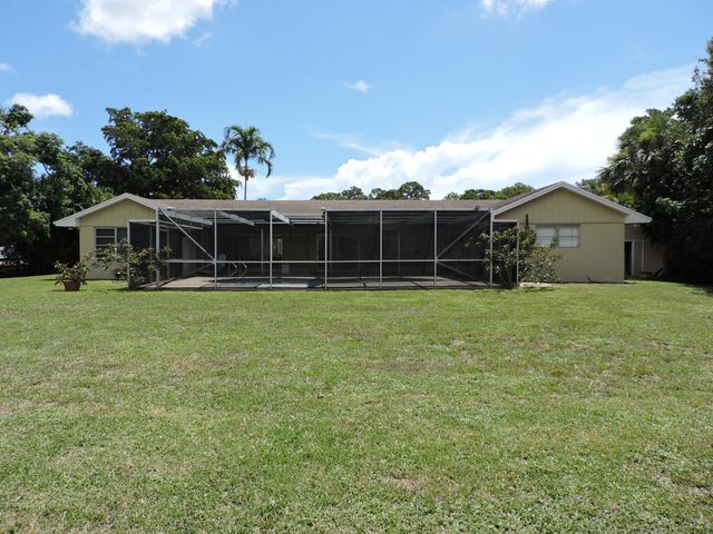4529 Square Lake Drive, Palm Beach Gardens, FL 33418