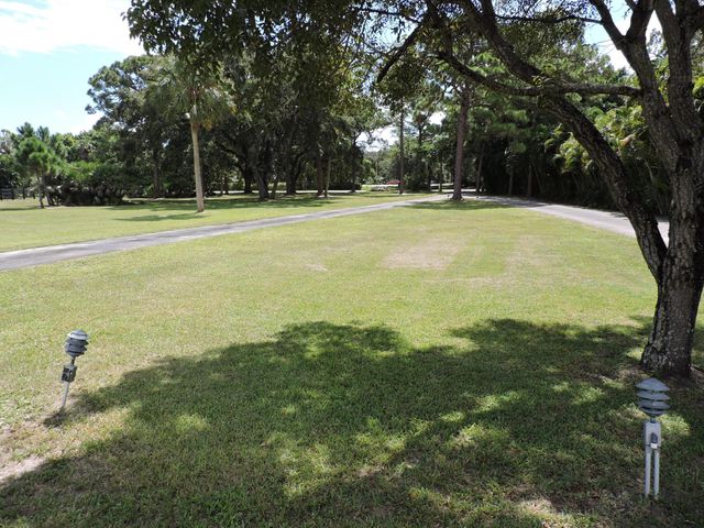 4529 Square Lake Drive, Palm Beach Gardens, FL 33418