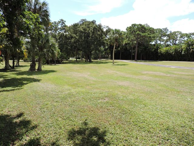 4529 Square Lake Drive, Palm Beach Gardens, FL 33418