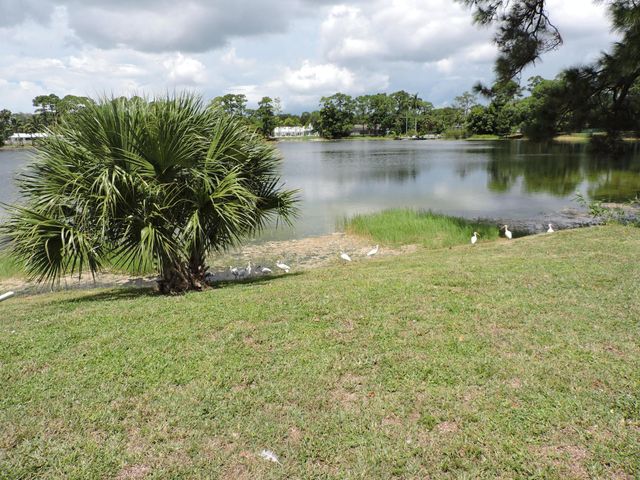 4529 Square Lake Drive, Palm Beach Gardens, FL 33418