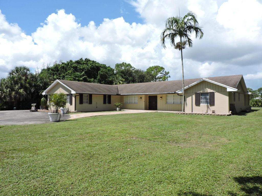 4529 Square Lake Drive, Palm Beach Gardens, FL 33418