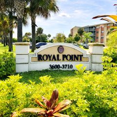 3700 NW 21st Street 109, Lauderdale Lakes, FL 33311