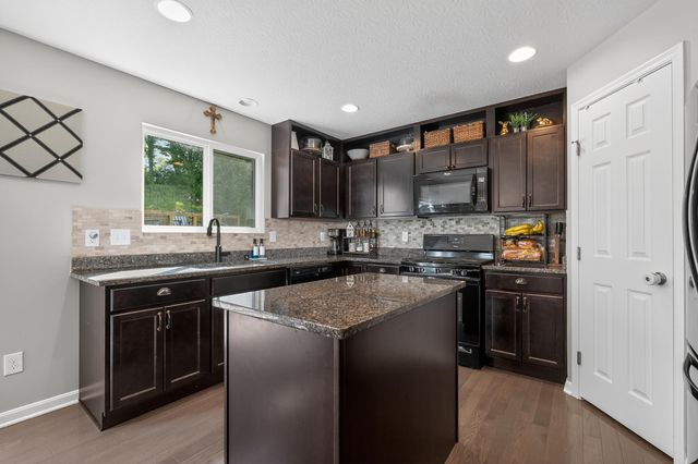 6984 Lucia Drive, Burlington, KY 41005
