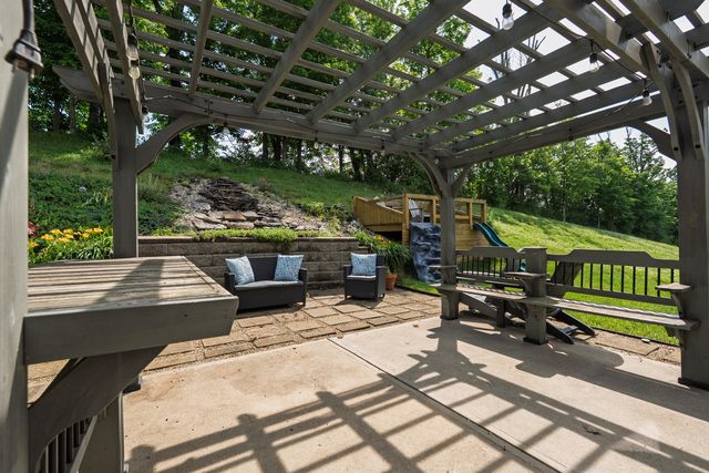 6984 Lucia Drive, Burlington, KY 41005