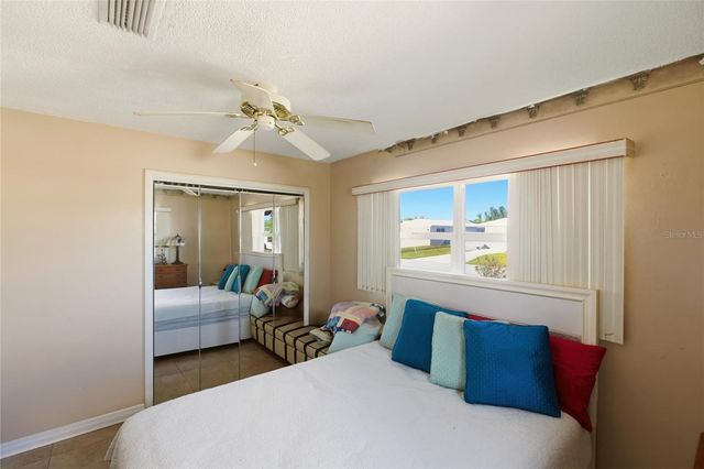 608 LA GORCE DR, Venice, FL 34293