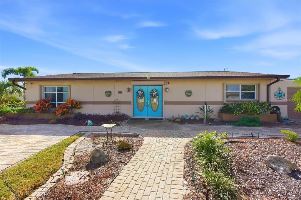 608 LA GORCE DR, Venice, FL 34293