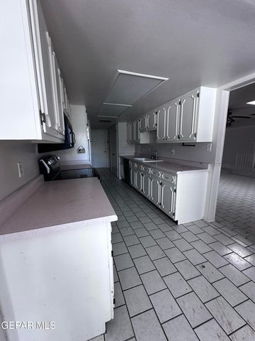 404 E HAGUE Road, El Paso, TX 79902