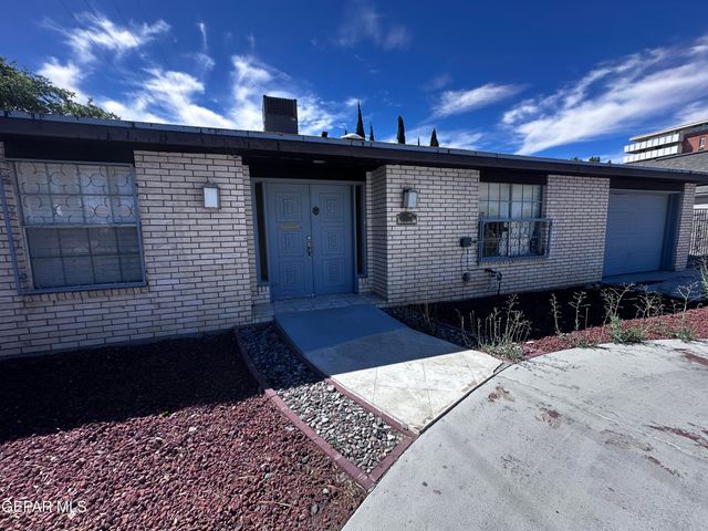 404 E HAGUE Road, El Paso, TX 79902
