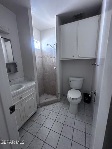404 E HAGUE Road, El Paso, TX 79902