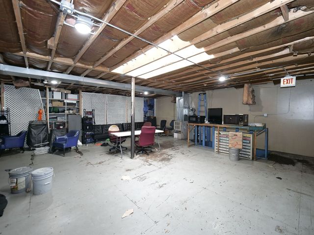 5000 W Cermak Road W, Cicero, IL 60804