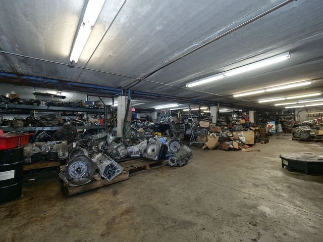 5000 W Cermak Road W, Cicero, IL 60804