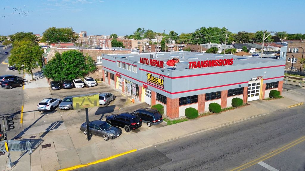 5000 W Cermak Road W, Cicero, IL 60804