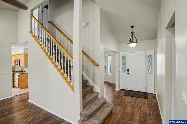 812 SW 8th St, Sublimity, OR 97385